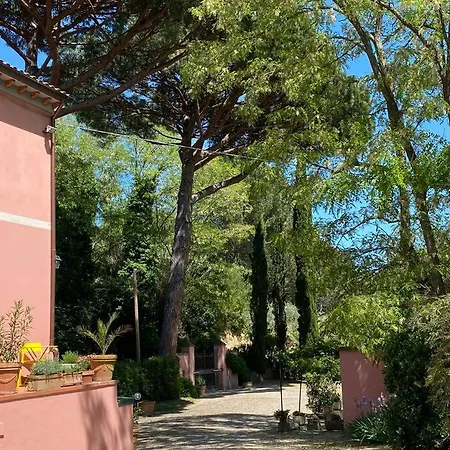 Rosella Villa