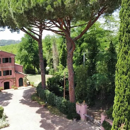 Rosella Villa *